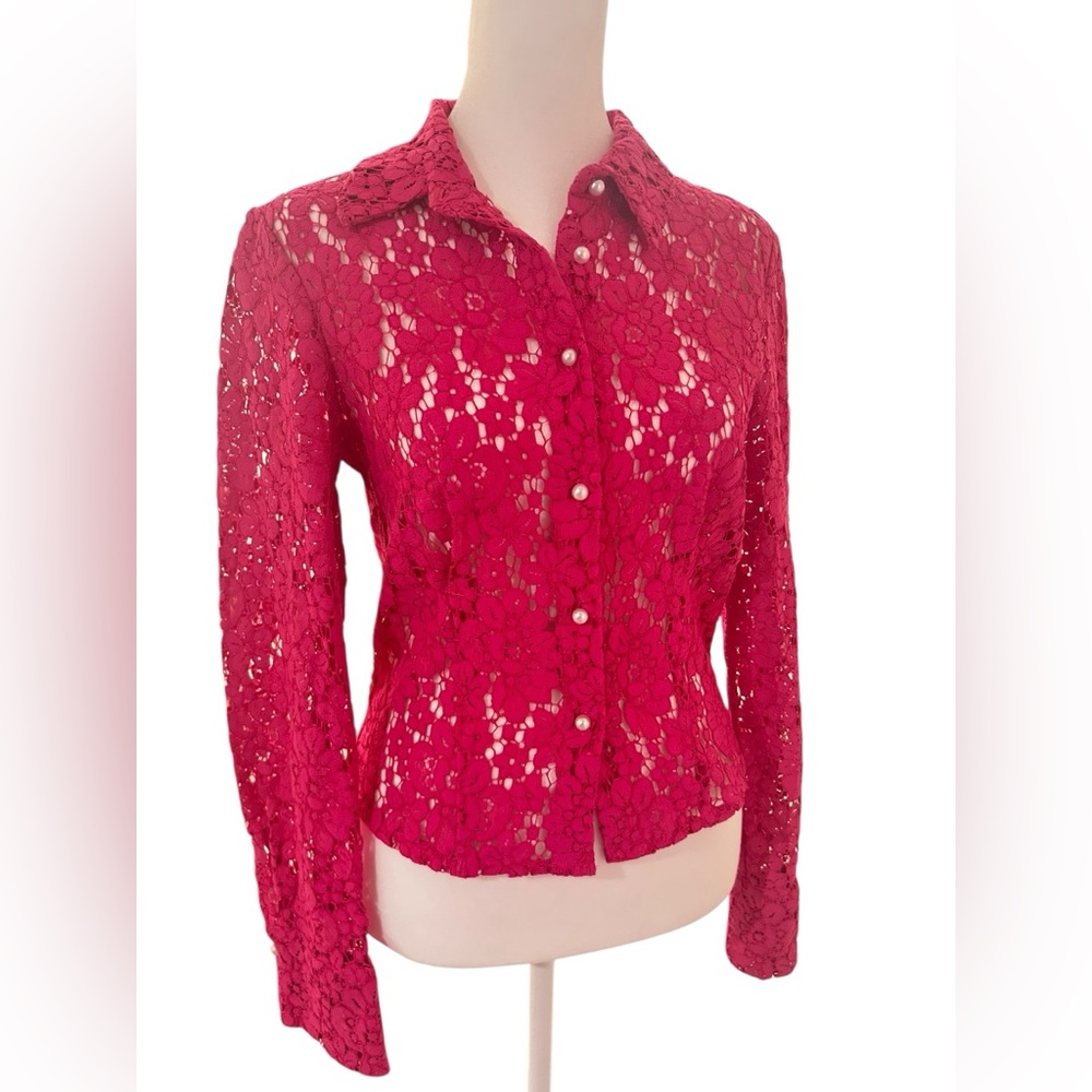 Zara romantic Barbiecore pink fushia lace button-front shirt with pearl buttons - Picture 3 of 8